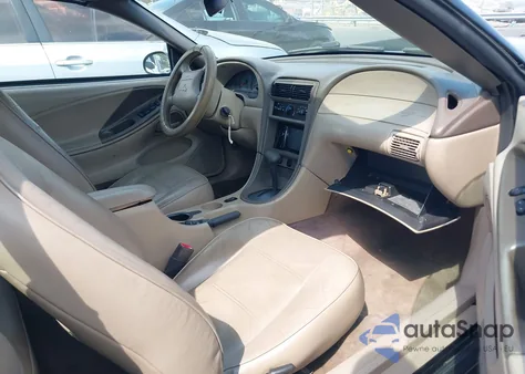 2002 Ford Mustang z USA, uszkodzony, nr VIN 1FAFP44402F134569